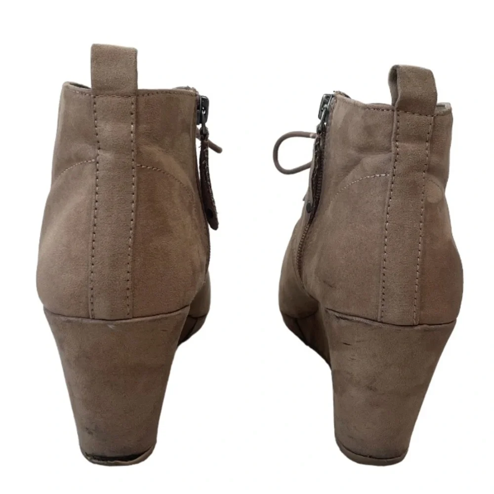 DV by Dolce Vita tan heeled